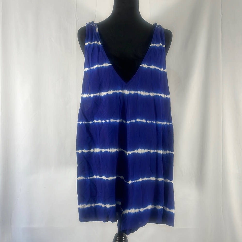 Blue, white Tie died jumper, shorts set onsie, Cover up, V neck,small